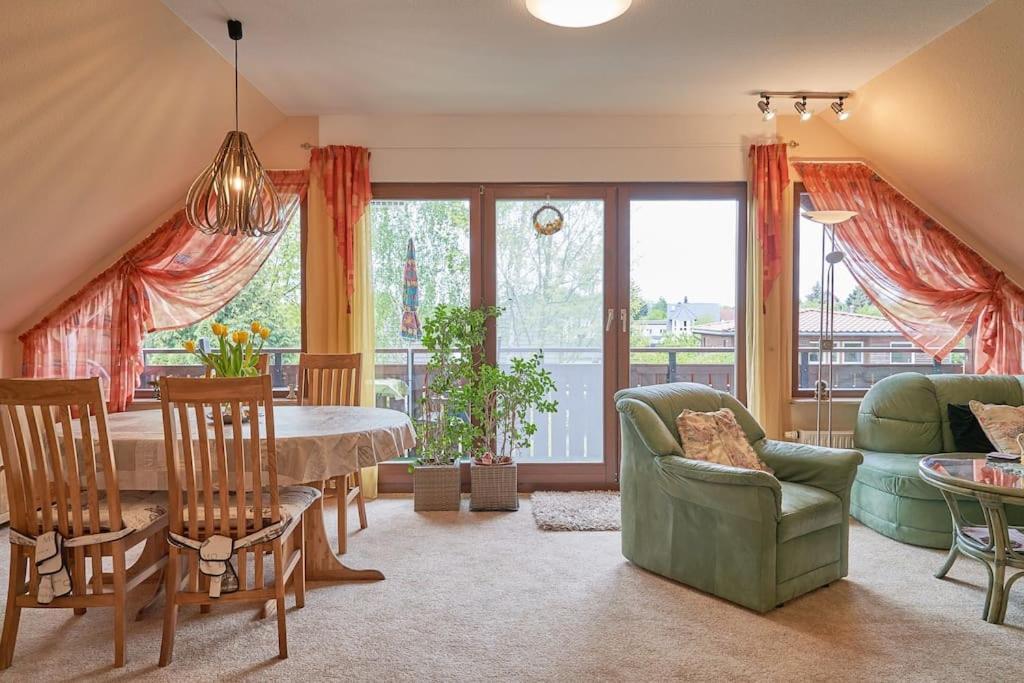 Ferienwohnung Am Stadtrand Von Berlin Neu Buch エクステリア 写真